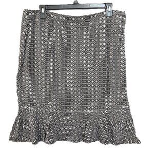 Cato Woman's Skirt size 3X, Pullon, Elastic Waist Knee Length, Ruffle, Easy Care